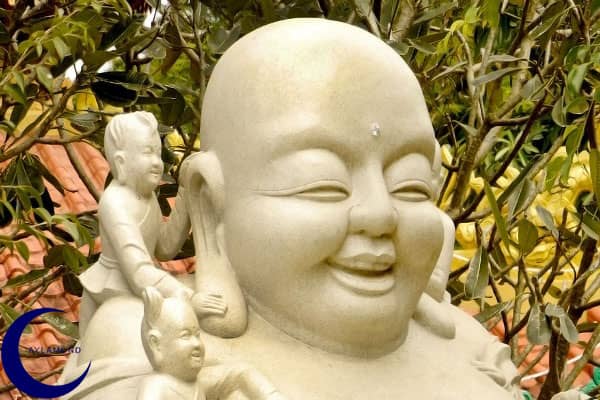 Smiling Buddha in Feng Shui